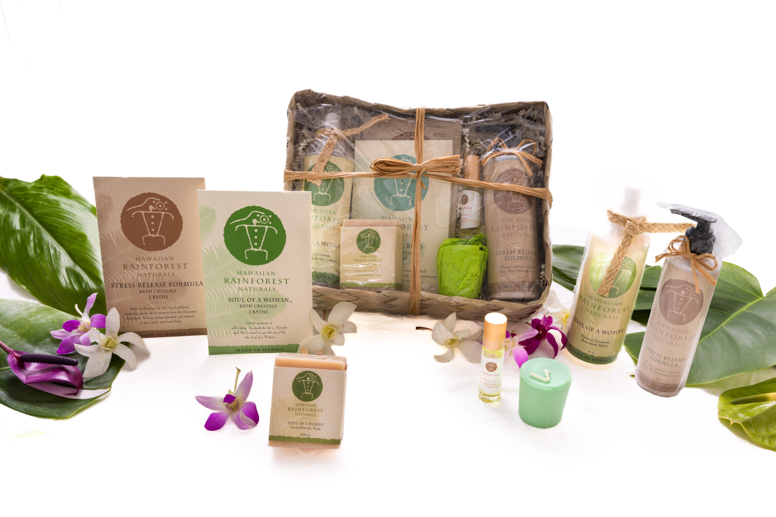 https://www.withouraloha.com/wp-content/uploads/2022/12/Deluxe-Pampering-Gift-Basket-scaled.jpg